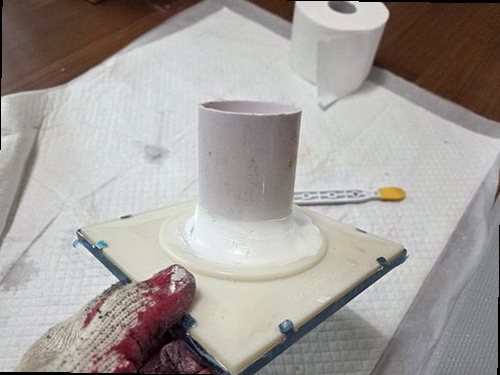 의왕 누수탐지 수도계량기 별침과 누수 점검 기록을 확인하는 모습