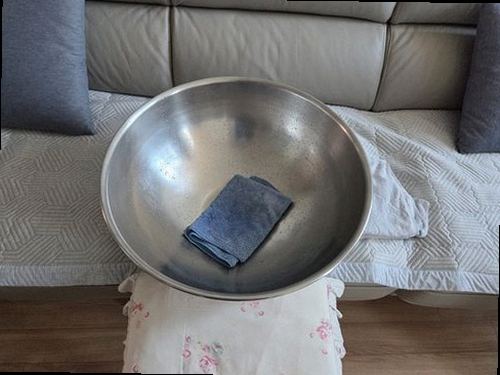 종로구 누수탐지 거실 벽면 누수 흔적과 점검 위치