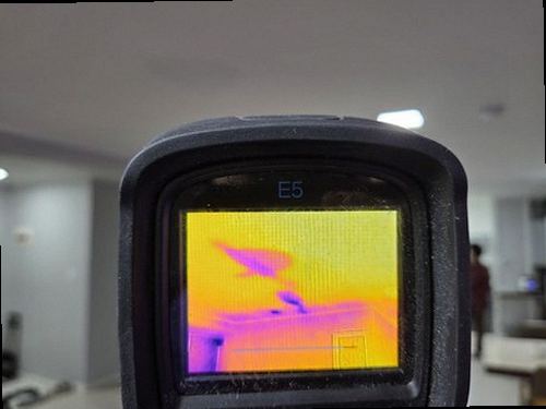 기장군 누수탐지 누수 보수 후 건조와 마감 점검이 끝난 실내