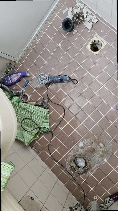 김포 누수탐지 천장 누수 흔적과 배관 점검 장비