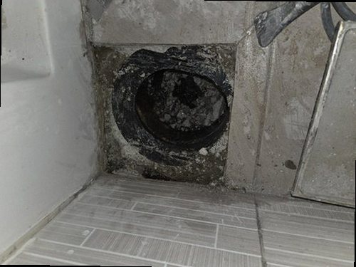 마포구 누수탐지 천장 물자국과 바닥 주변 누수 흔적을 확인하는 현장