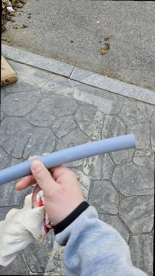 부산 강서구 누수탐지 압력 게이지와 청음 장비로 배관 누수 위치를 확인하는 과정