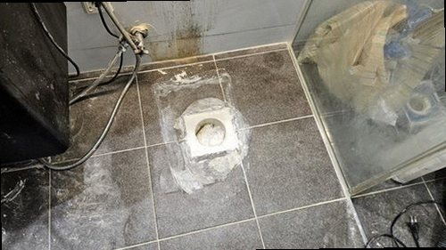 효행구 누수탐지 욕실 천장 누수 피해와 배관 점검 전 현장 모습