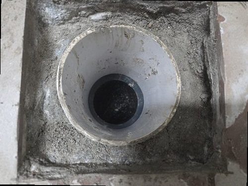 서대문구 누수탐지 수도계량기 별침과 배관 압력 게이지를 확인하는 모습