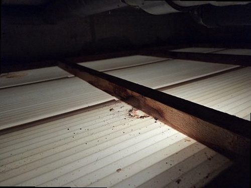 대전 중구 누수탐지 계량기 별침 확인과 공압 검사를 진행하는 모습