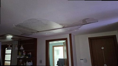 해운대구 누수탐지 천장 누수 얼룩과 배관 점검 위치를 비교한 이미지