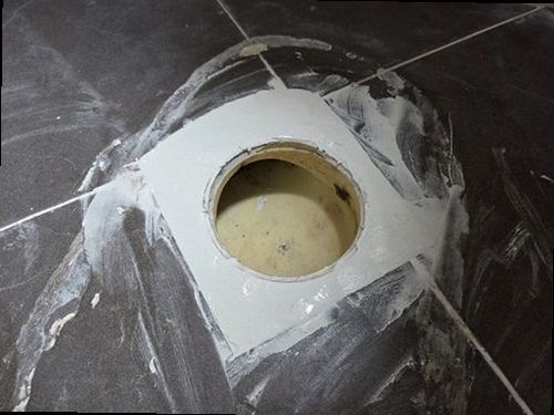 해운대구 누수탐지 수도계량기와 배관 점검 과정을 확인하는 현장 모습