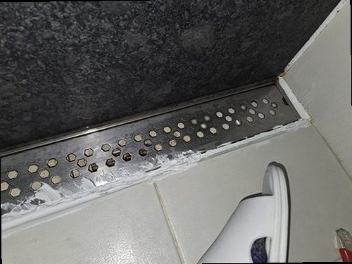 부산 북구 누수탐지 천장 물자국과 벽면 습기를 확인하는 누수 점검 현장