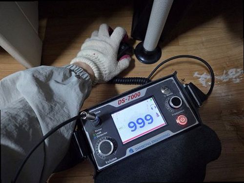 중원구 누수탐지 거실 천장 누수 얼룩과 점검 전 보양 작업 모습